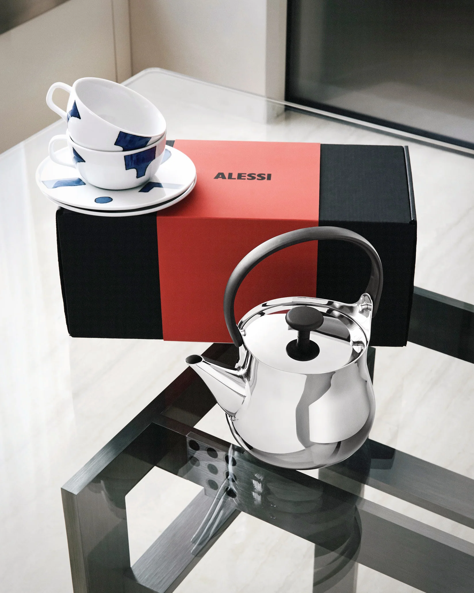 Alessi & Tea - Image 2